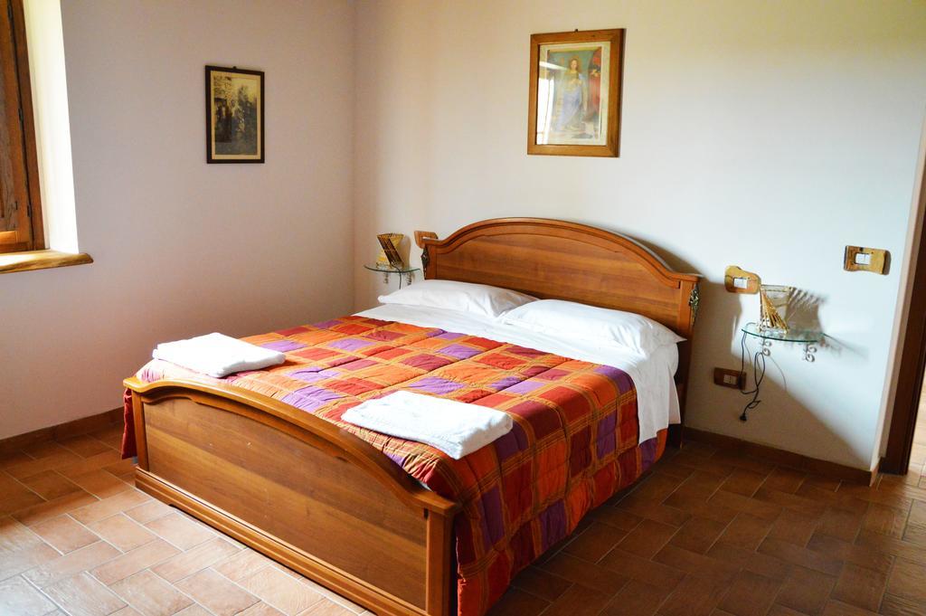Agriturismo La Collina Villa Massa Martana Ngoại thất bức ảnh