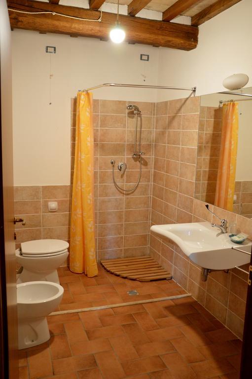 Agriturismo La Collina Villa Massa Martana Phòng bức ảnh