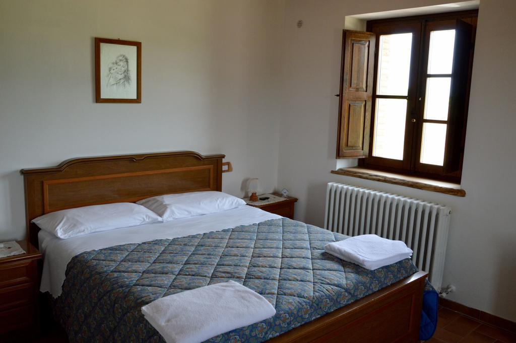 Agriturismo La Collina Villa Massa Martana Phòng bức ảnh